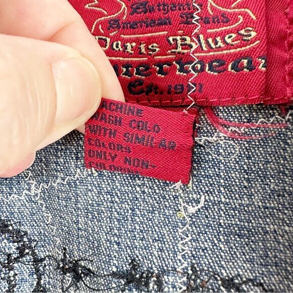 Artist’s Custom Designed Repurposed Jean Vest w/Mixed Media Queen Figure Sz 1X - Picture 10 of 14